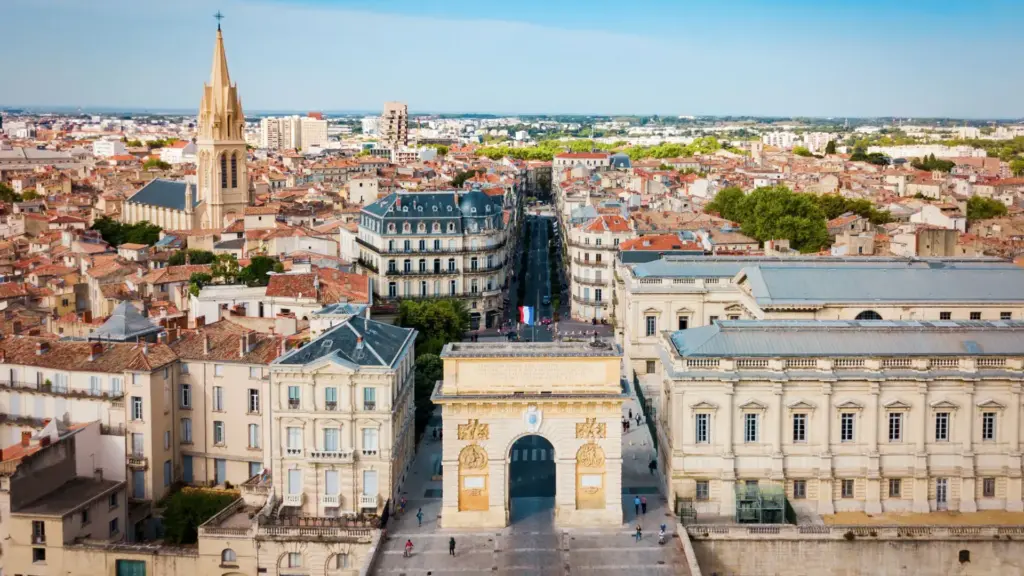 Estimation précise de la valeur vénale immobilière à Montpellier : entre le charme de l'Écusson et la modernité de Port Marianne.